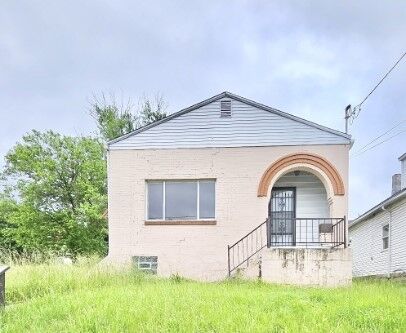 Property Photo: 415 N 4th St PA 15025
