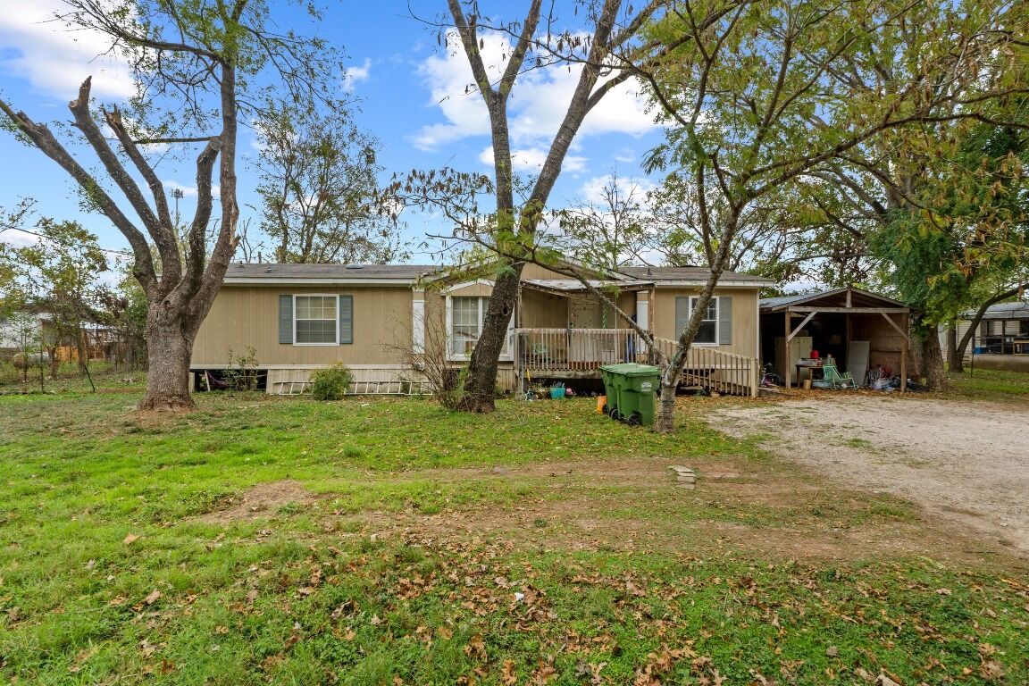 Property Photo:  11802 Green Grove Drive S  TX 78725 