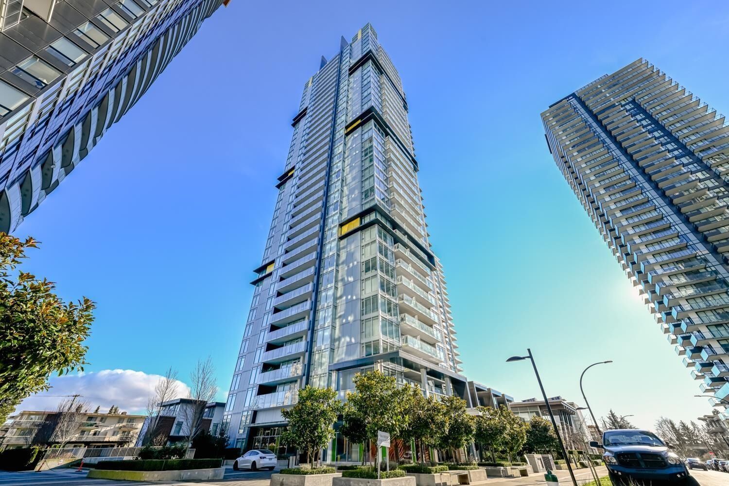 Property Photo: 6700 Dunblane Avenue 1605 BC V5H 3K6