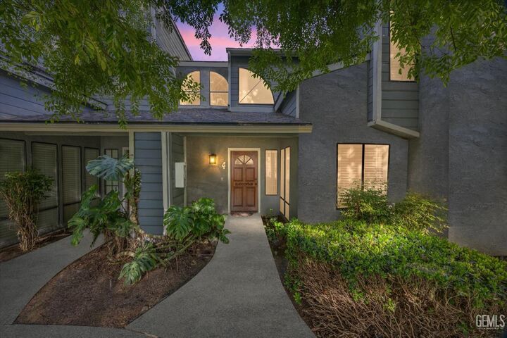 7330 Stockdale Highway 4  Bakersfield CA 93309 photo