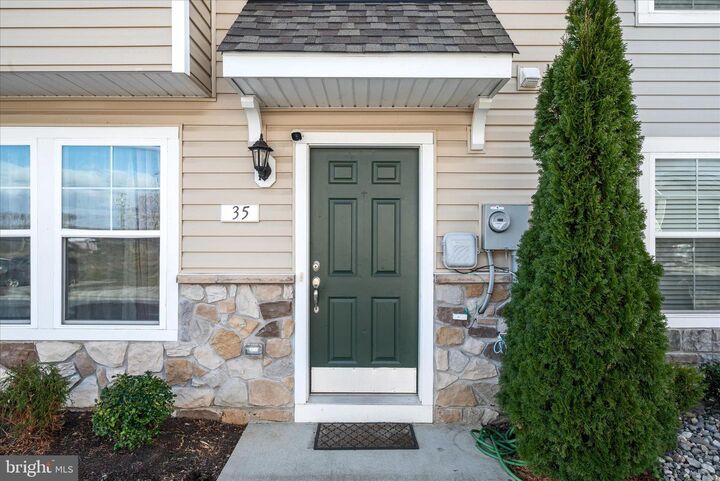 Property Photo: 35 Mengel Road WV 25403