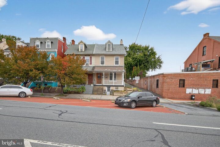 Property Photo:  341 E Walnut Street  PA 17602 