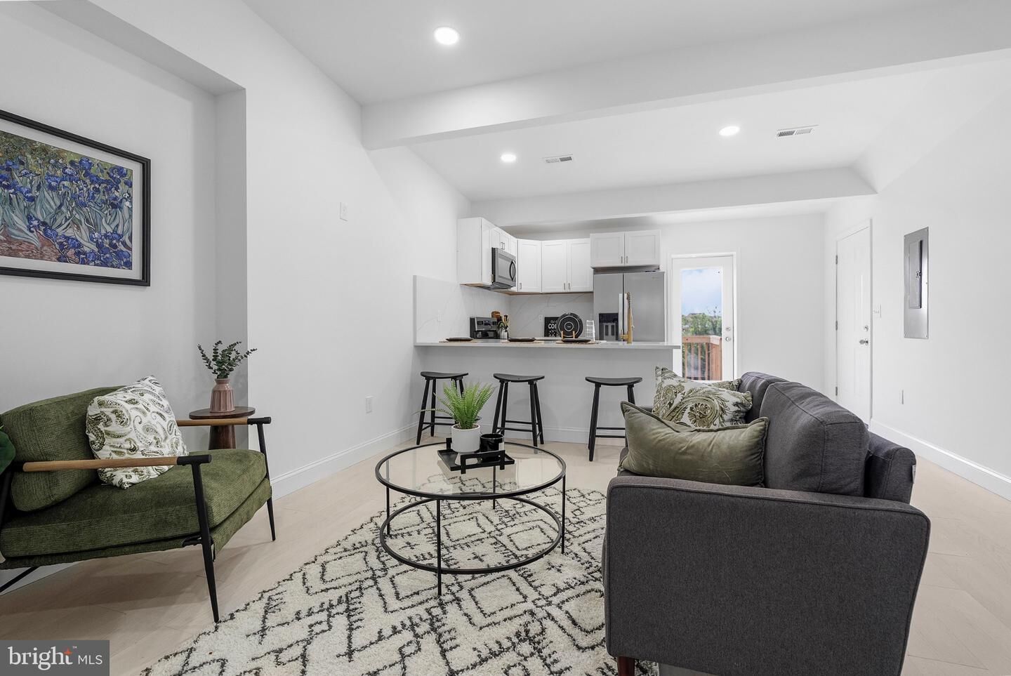 Property Photo: 2106 N McCulloh Street MD 21217