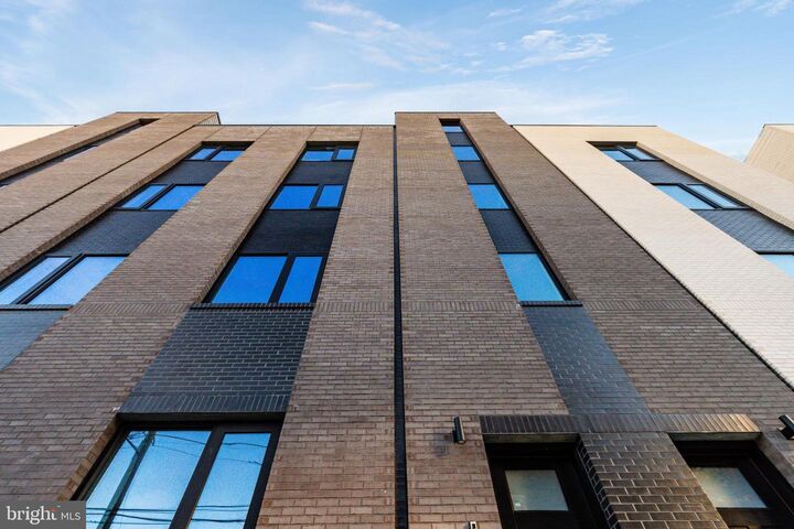 Property Photo: 1130 N Delaware Avenue 1E PA 19125