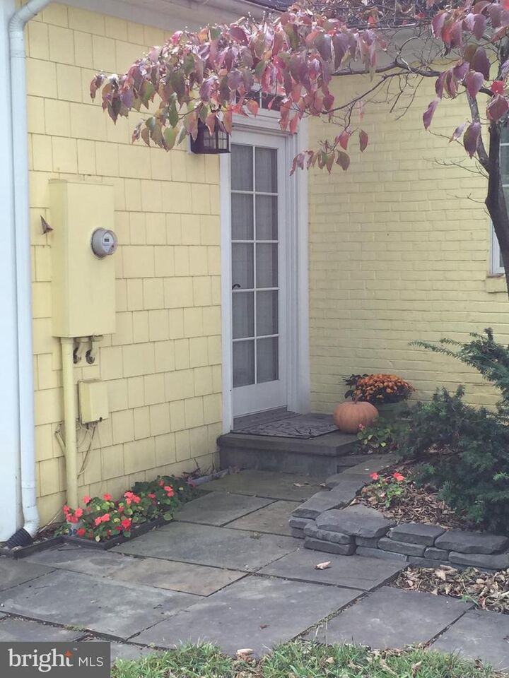 7805B Accotink Place  Alexandria VA 22308 photo