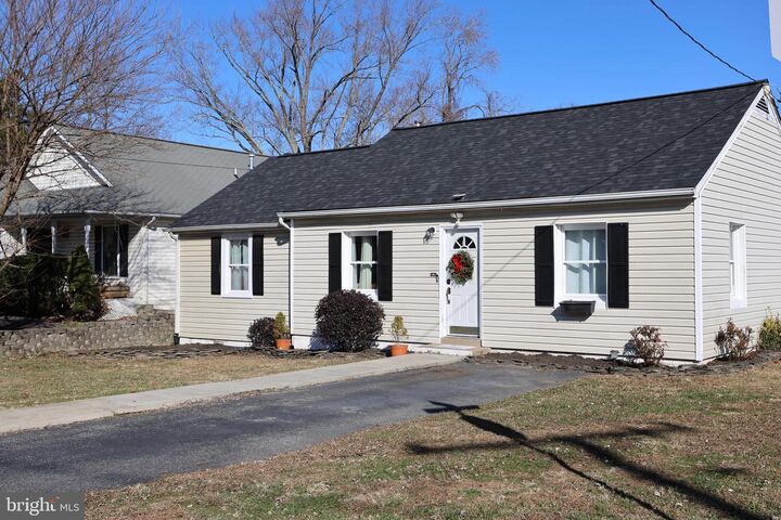 Property Photo: 113 Hillcrest Drive VA 22401