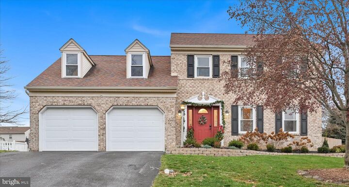 Property Photo: 70 Brookfield Drive PA 17522