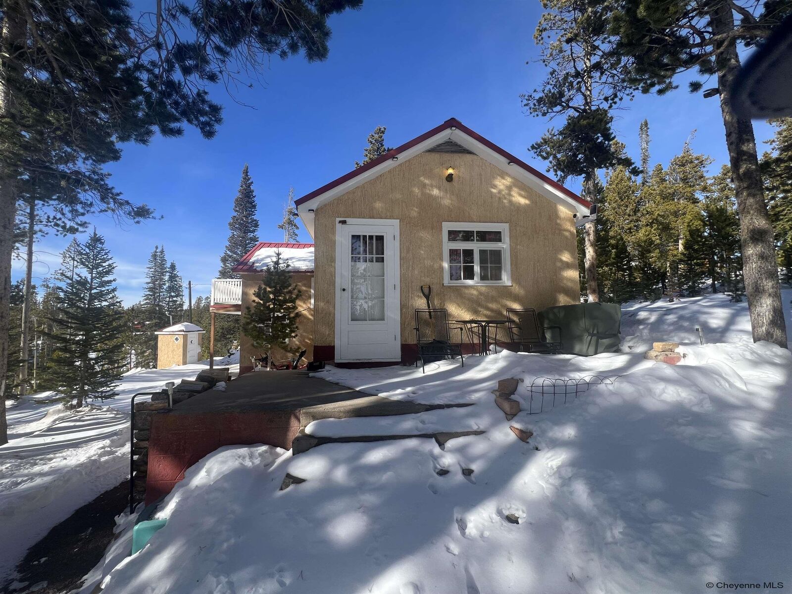 Property Photo: 20 Valley Rd WY 82070