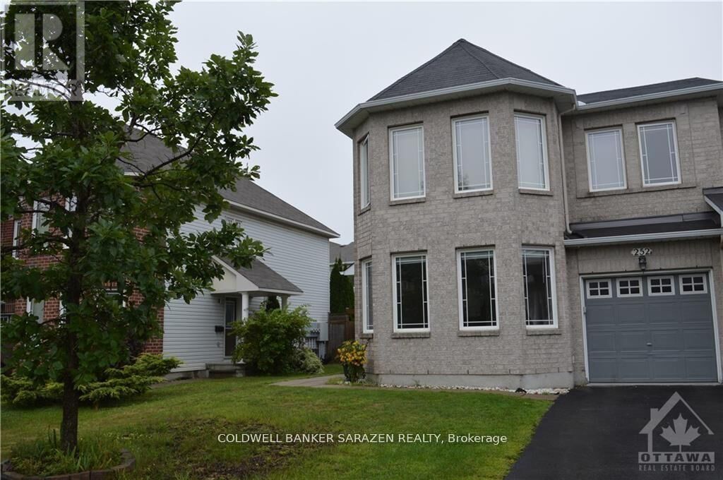 Property Photo: 252 Moss Grove Street ON K2J 0B2