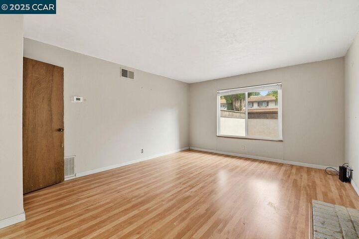 Property Photo: 1135 Corrie Ln CA 94597