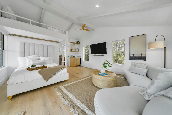 Property Photo:  6296 W County Highway 30A  FL 32459 