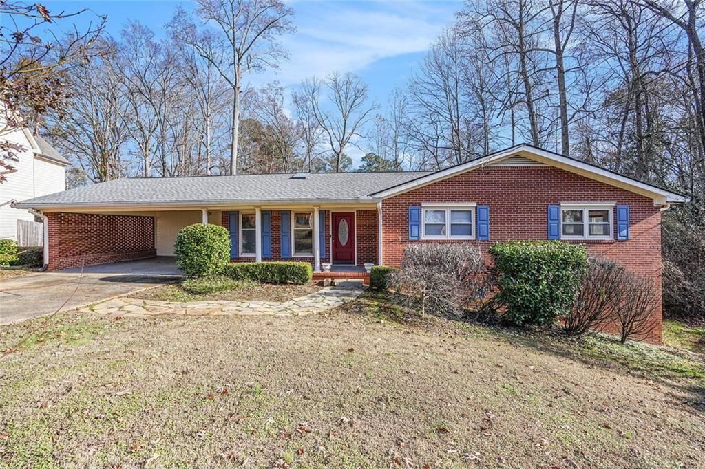 Property Photo:  1305 Bellemeade Circle SW  GA 30126 