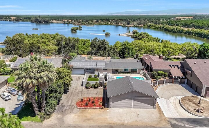 Property Photo:  4222 W Alluvial Avenue  CA 93722 