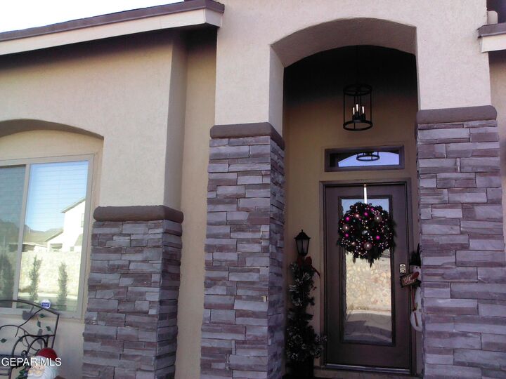 Property Photo: 304 La Puesta Drive TX 79932