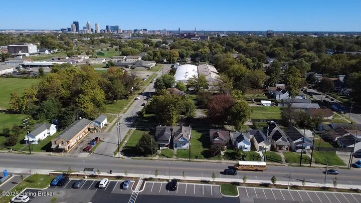 Property Photo: 841 S 28th St KY 40211