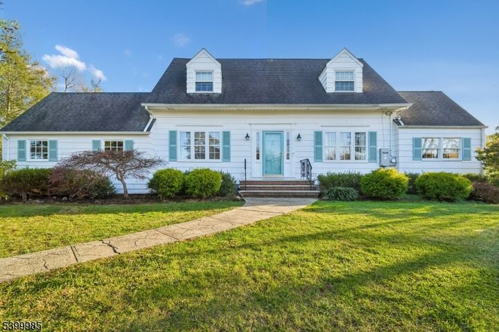 Property Photo: 473 Bayberry Ln NJ 07092