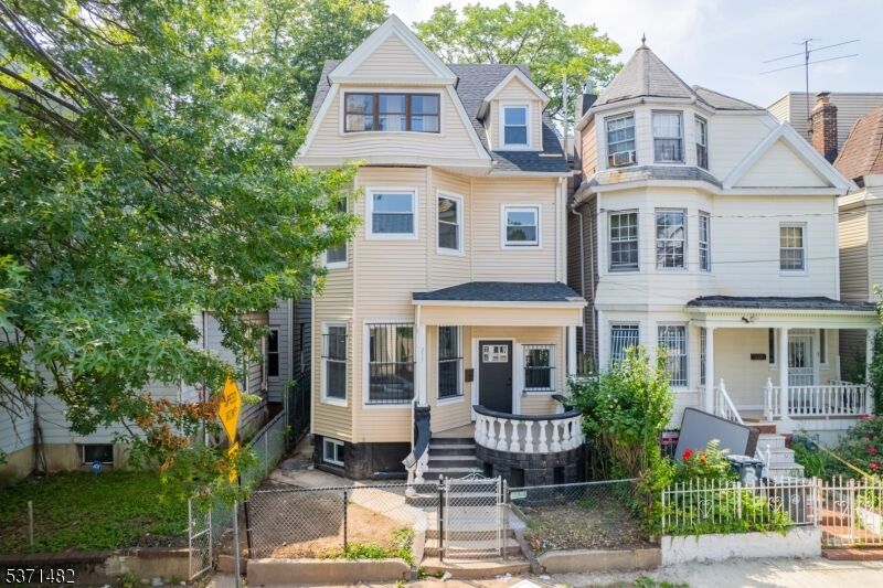 Property Photo: 235 S 7th St NJ 07103