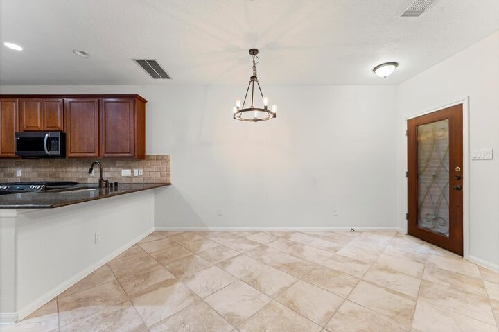Property Photo: 133 E Montfair Boulevard TX 77382