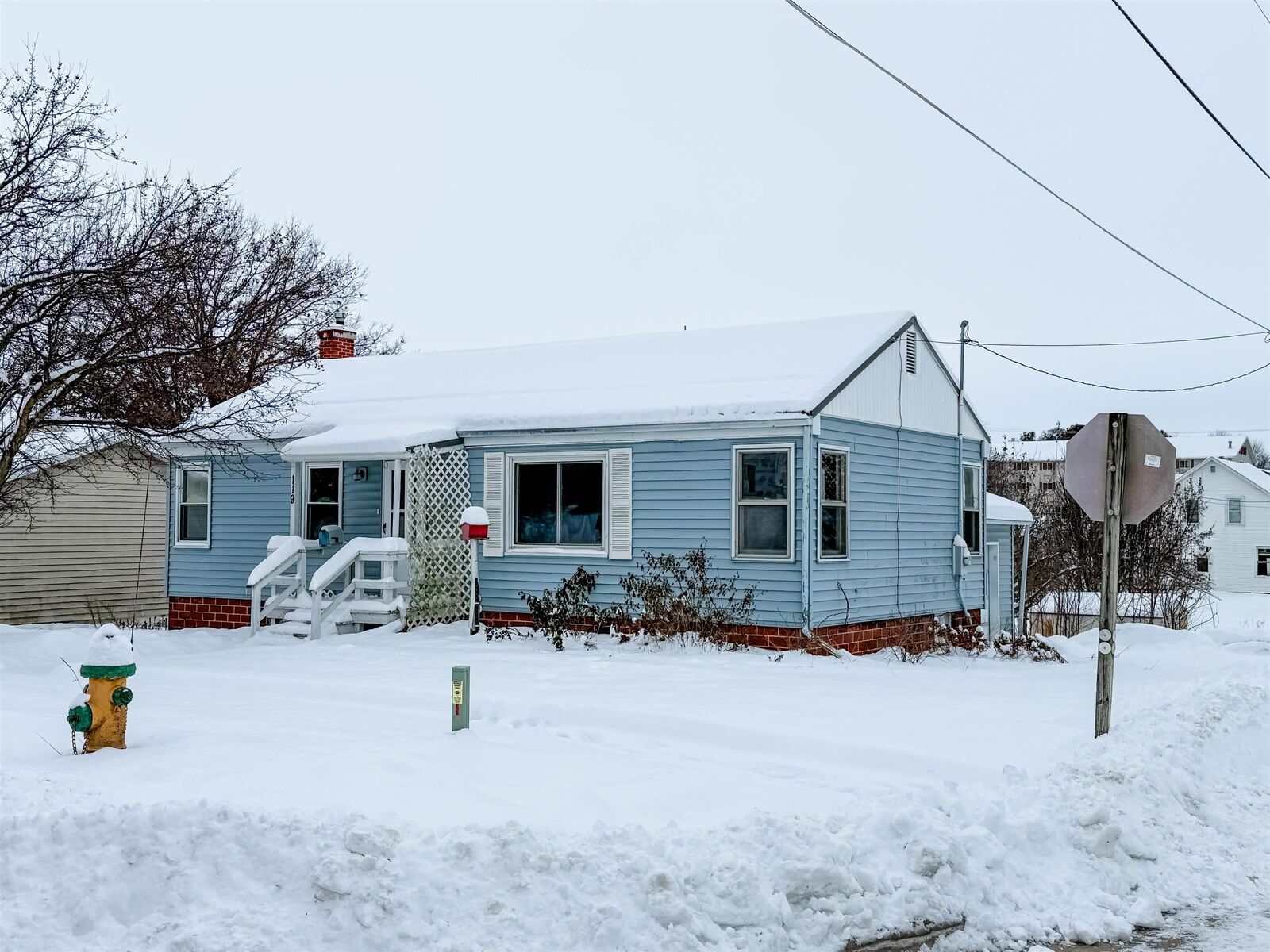 Property Photo: 119 N Wells IA 52175