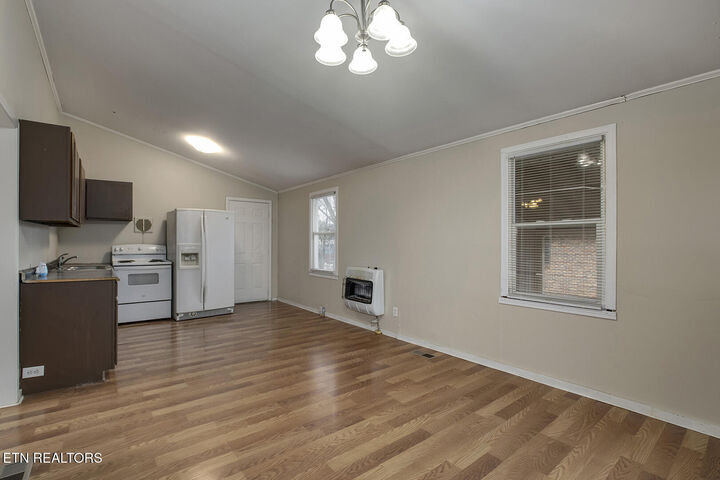 Property Photo:  420 Front Avenue North  TN 37854 