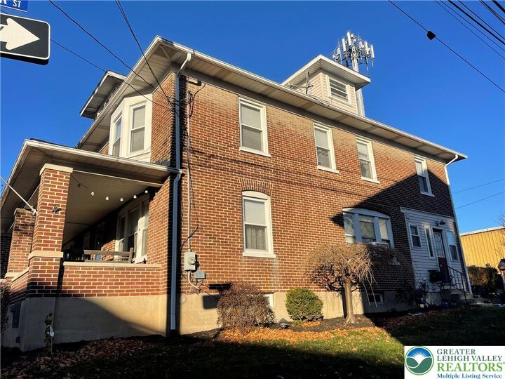 Property Photo:  121 Belvedere Street  PA 18064 
