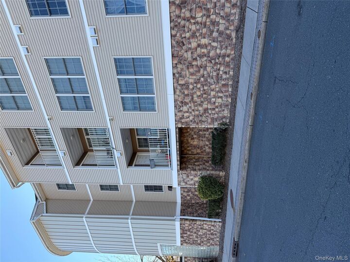 Property Photo: 3 Cross Street 304 NY 10901