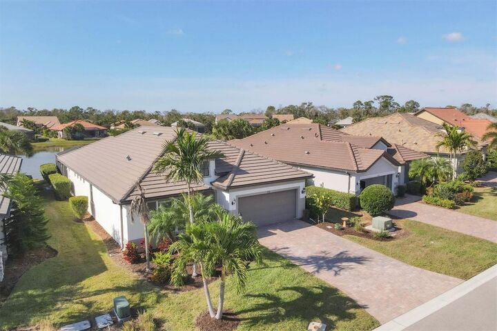 Property Photo: 7332 Chester Trail FL 34202