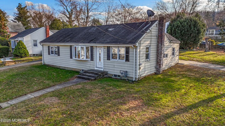 Property Photo:  119 Chestnut Avenue  NJ 07716 