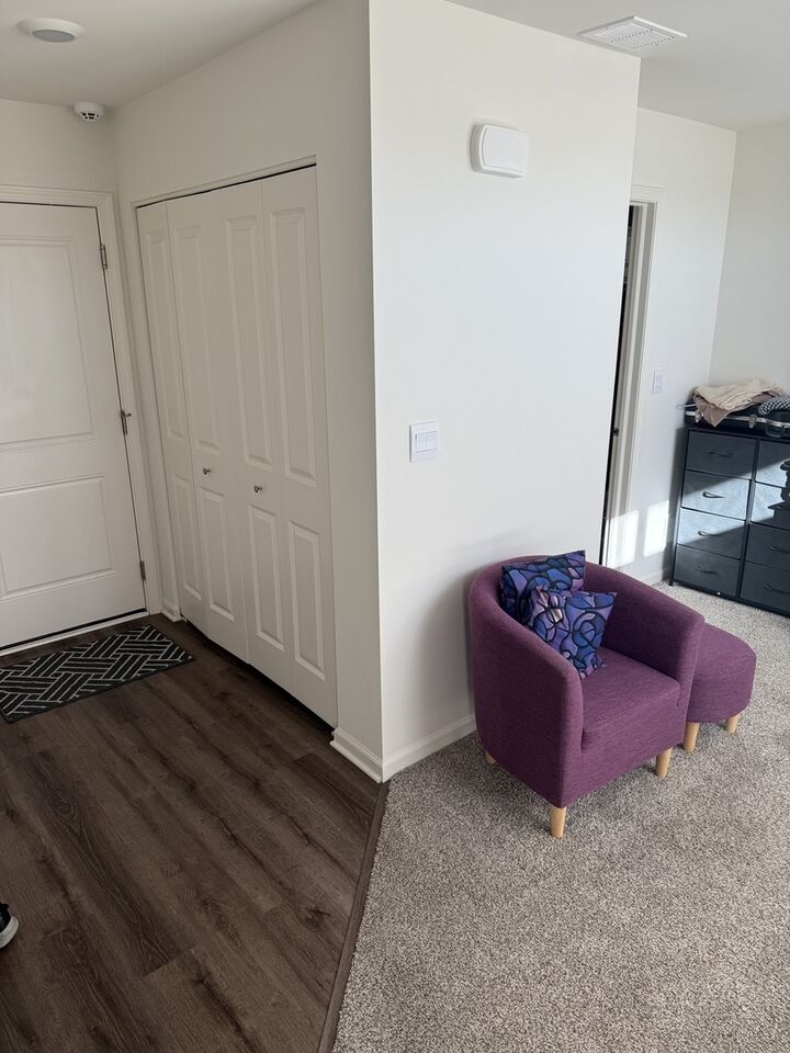 Property Photo:  314 Summit Circle  IL 60148 