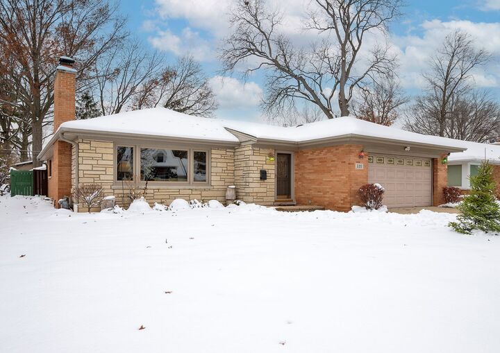 320 Cornell Avenue  Des Plaines IL 60016 photo