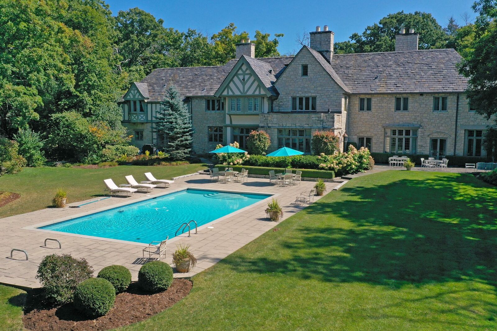 Property Photo:  1650 Green Bay Road  IL 60044 