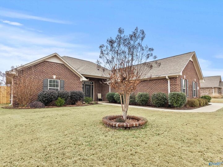 Property Photo: 13487 Arbor Ridge AL 35756
