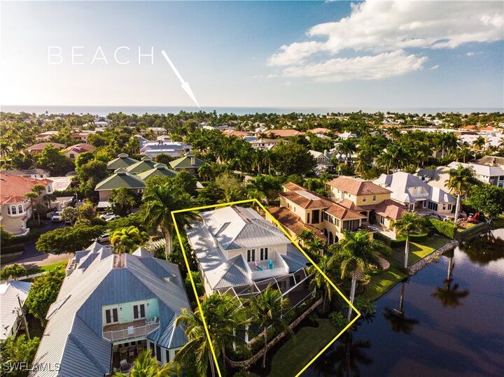 Property Photo:  725 West Lake Drive  FL 34102 