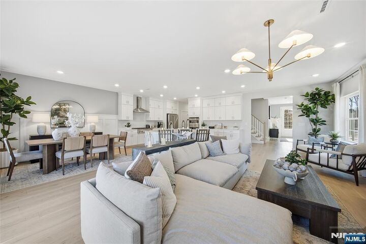 Property Photo:  6 Belmont Place  NJ 07036 