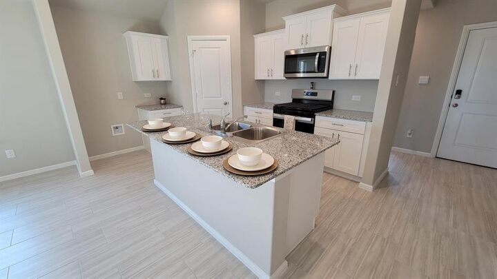 Property Photo: 9429 Mint Hill Drive TX 76108