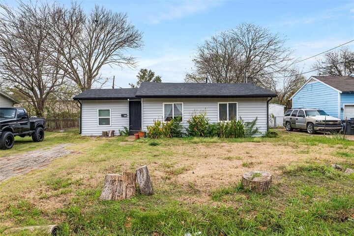 Property Photo: 315 Rea Avenue TX 75146