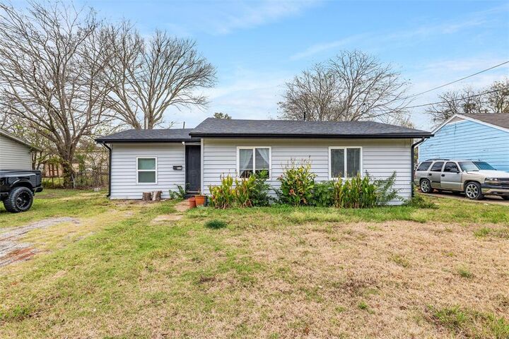 Property Photo: 315 Rea Avenue TX 75146