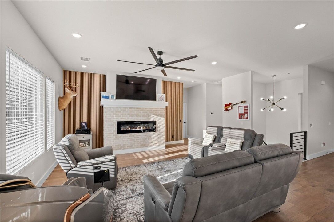 Property Photo:  2 Helmsley Circle  AR 72715 