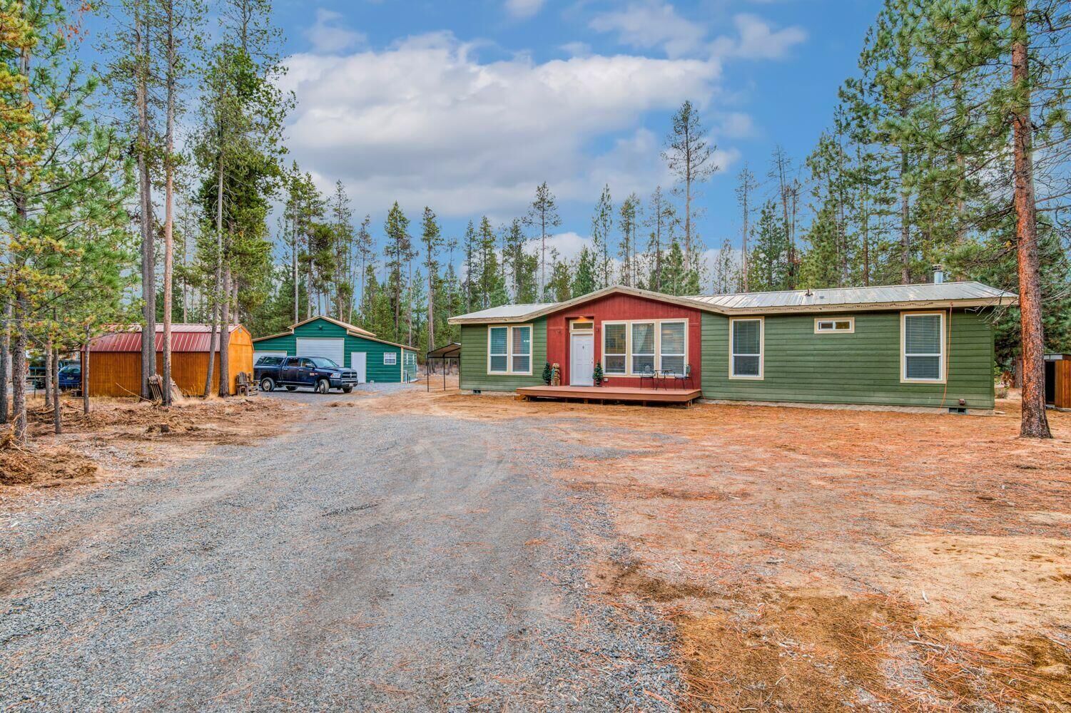 Property Photo: 15461 Federal Road OR 97739