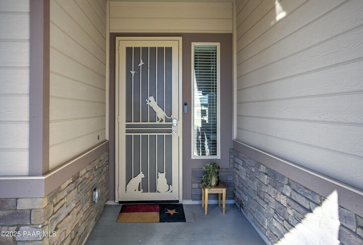 Property Photo: 6019 E Walden Way AZ 86314