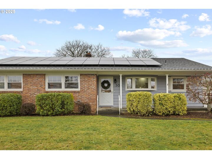 Property Photo: 306 NE 105th Ave OR 97220