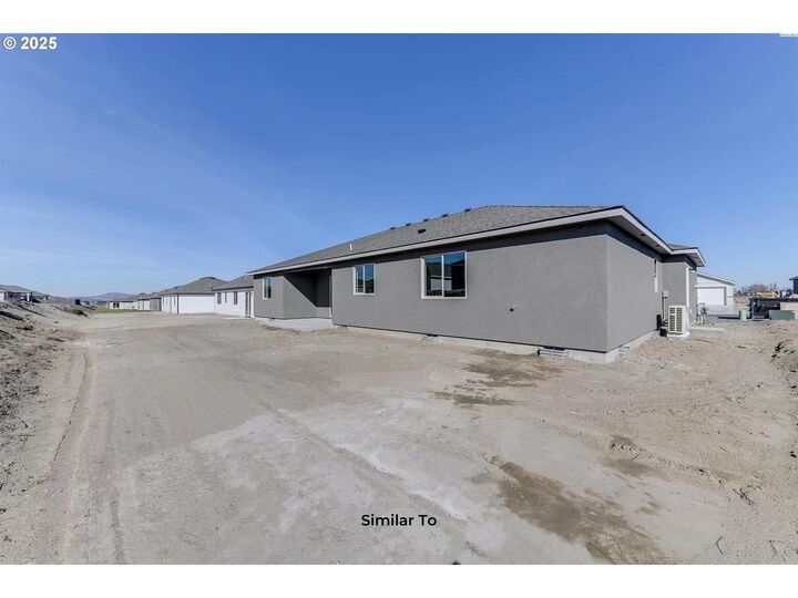 Property Photo:  153 SW Eagle Dr.  OR 97818 