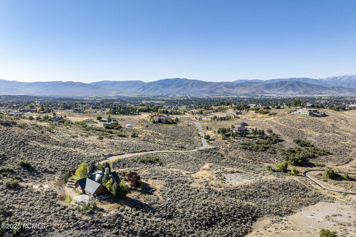 Property Photo: 1315 E Wildflower Circle UT 84032