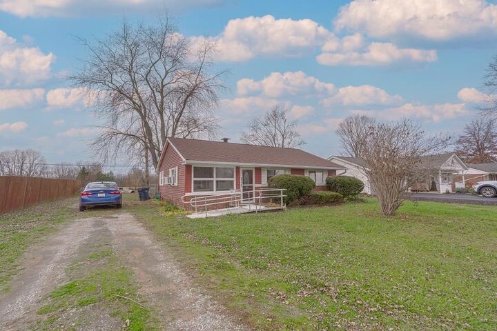 Property Photo:  8419 S Leonard Street  IN 47327 