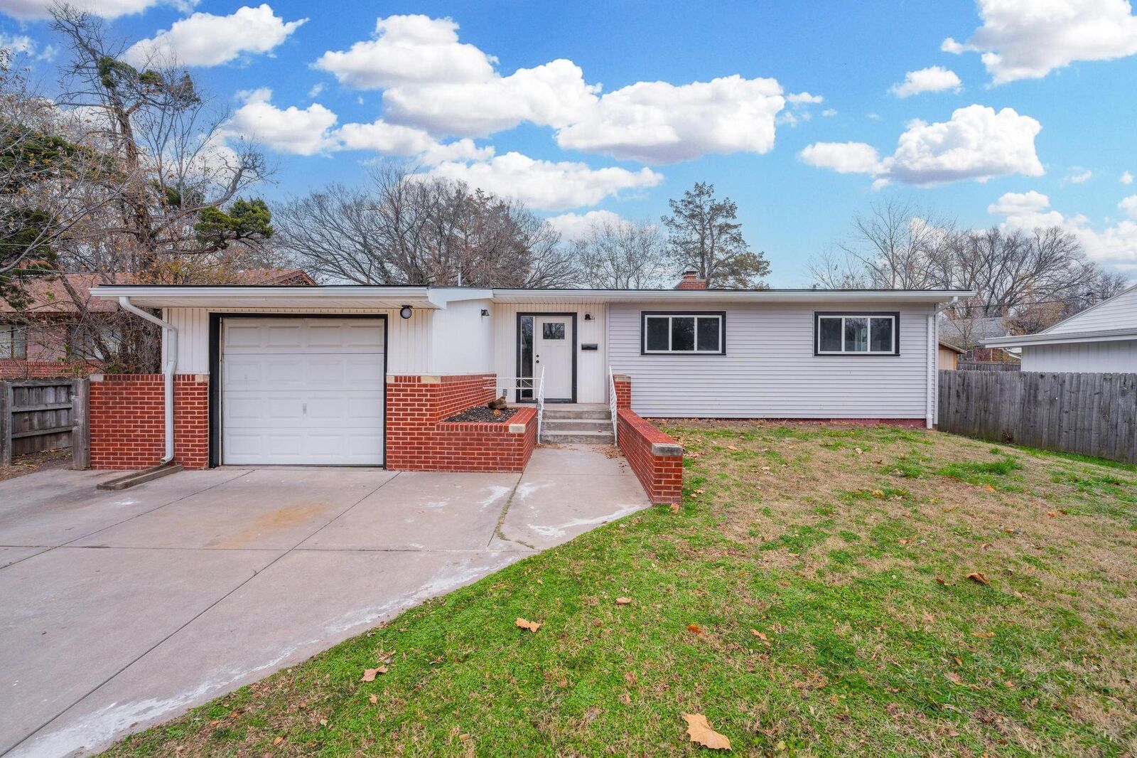 Photo de la propriété: 1520 N Yale Blvd KS 67208