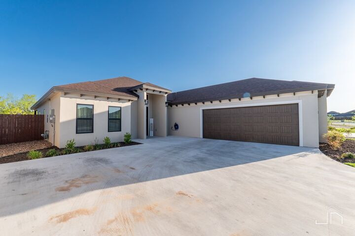 Property Photo:  5318 Riviera Lane  TX 76904 