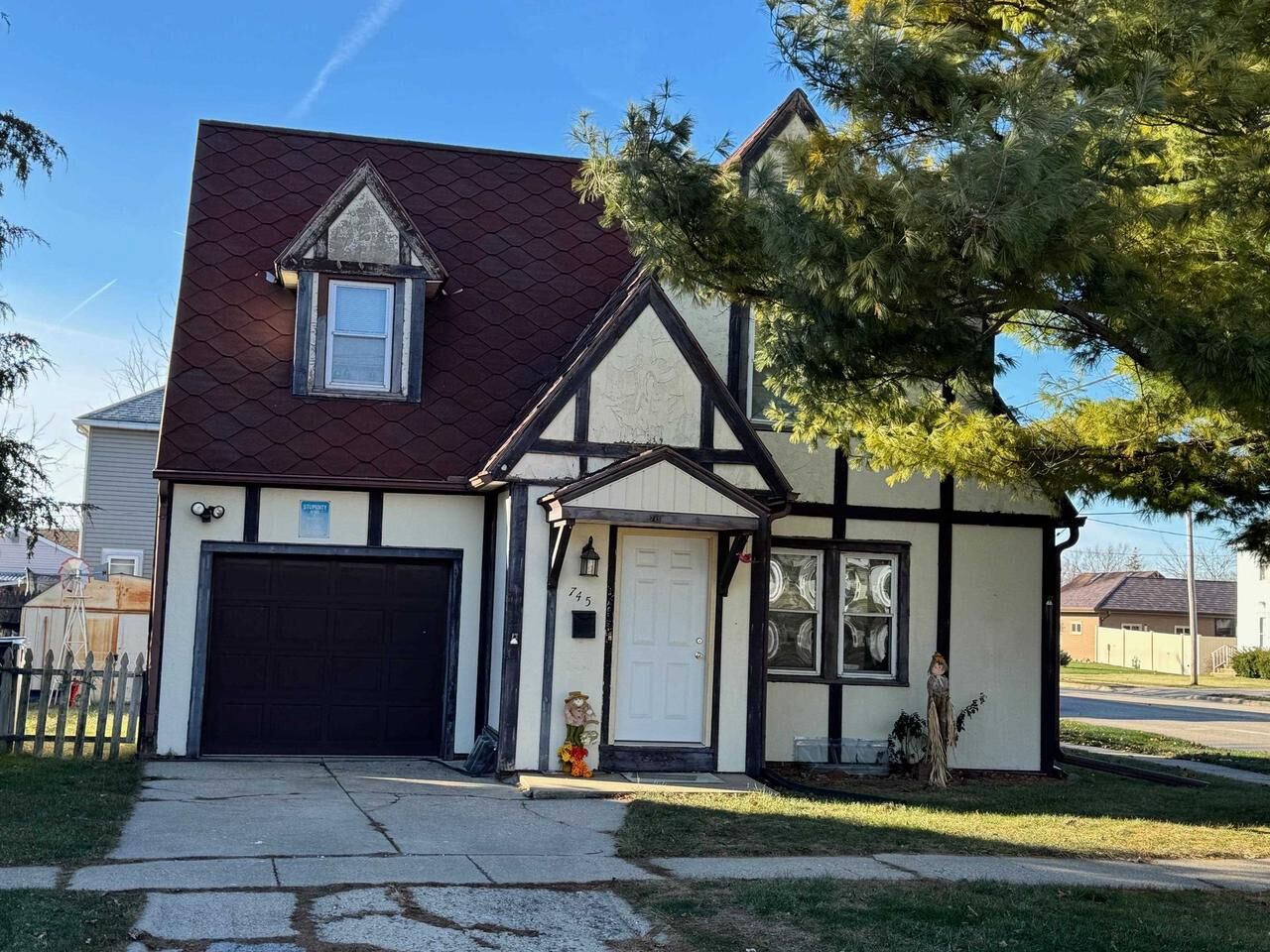 Property Photo:  745 Caroline Street  WI 53545 