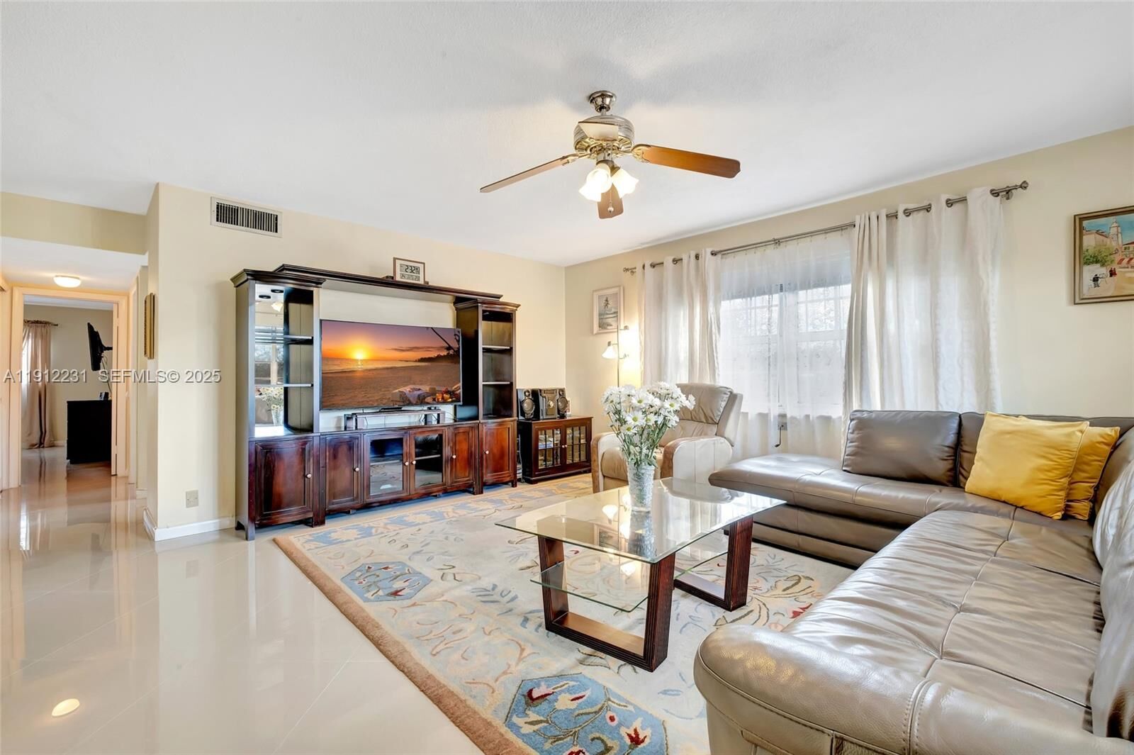 Property Photo: 1943 Monroe St 310D FL 33020