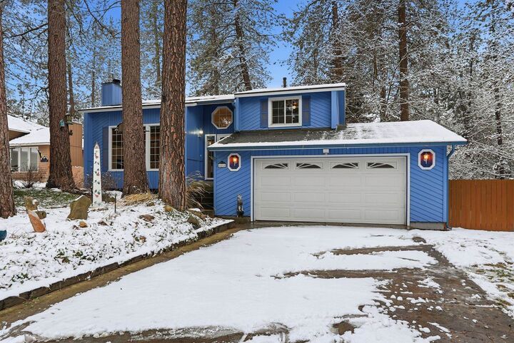 Property Photo: 4814 E Peone Pines Dr WA 99021
