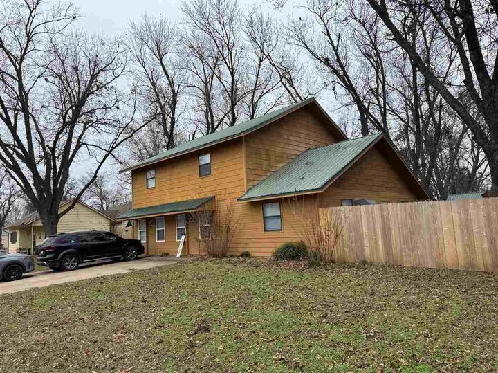 Property Photo: 211-213 E French Avenue OK 74059